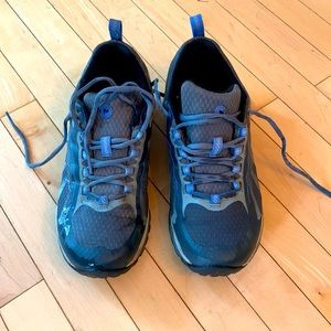 Womens vibram Merrell hiking shoes